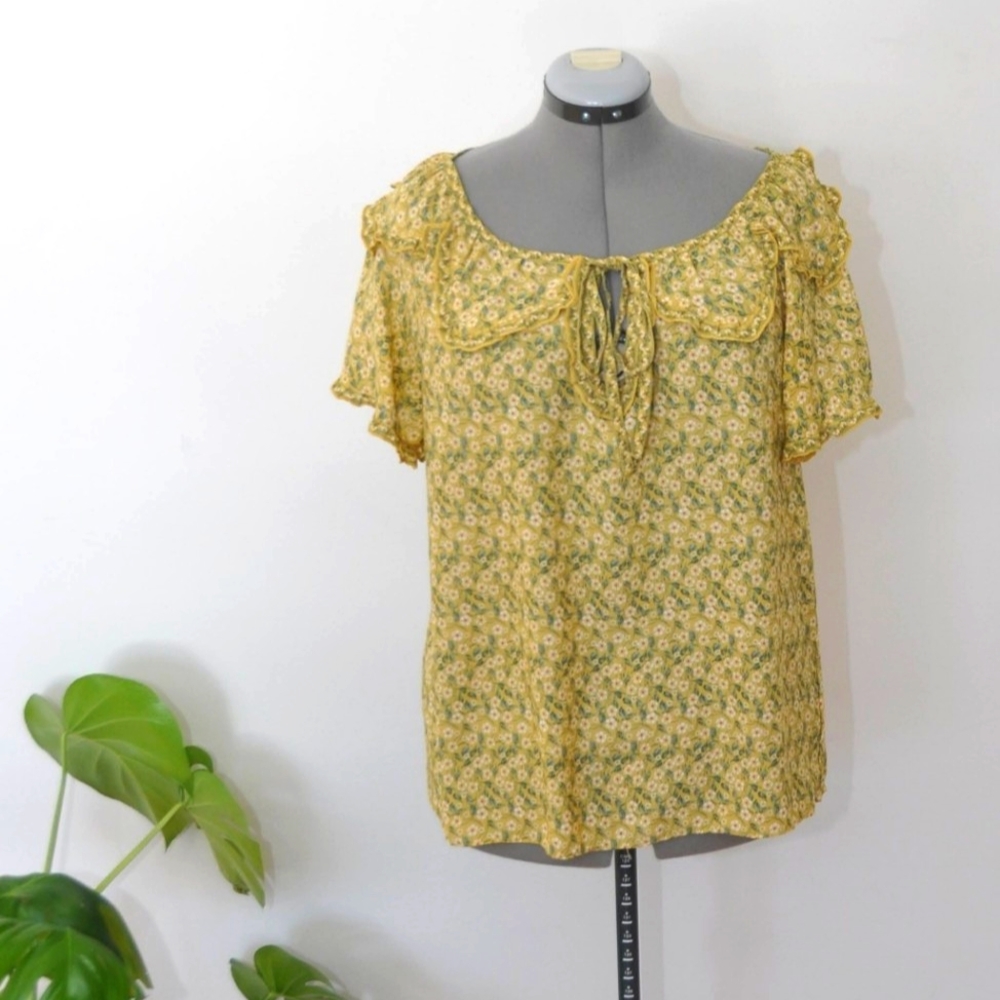 Max Studio Yellow Floral Top, size L